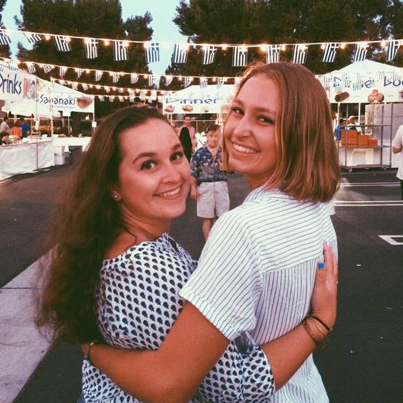 Hi! I'm your seller, Jilly! It's nice to meet you. - Picture 2 of 2